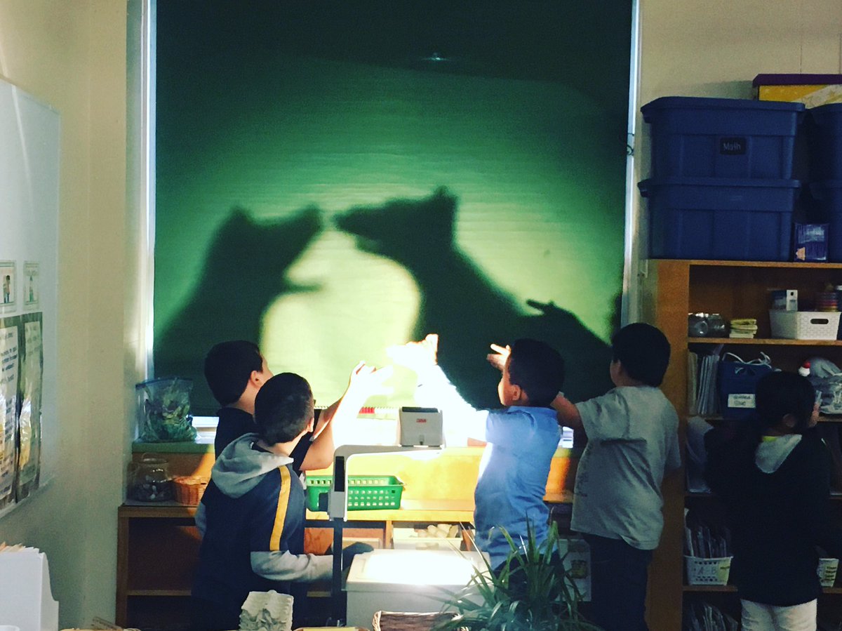 EllyLe4's tweet photo. We have been exploring light and shadow in our explorations! #winnipegsdinquiry #jmklearn https://t.co/OEq9WgdvqW