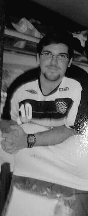 TributoChape's tweet photo. Descanse em paz, André Podiacki 🙏🏻 https://t.co/jG5bJbpX58