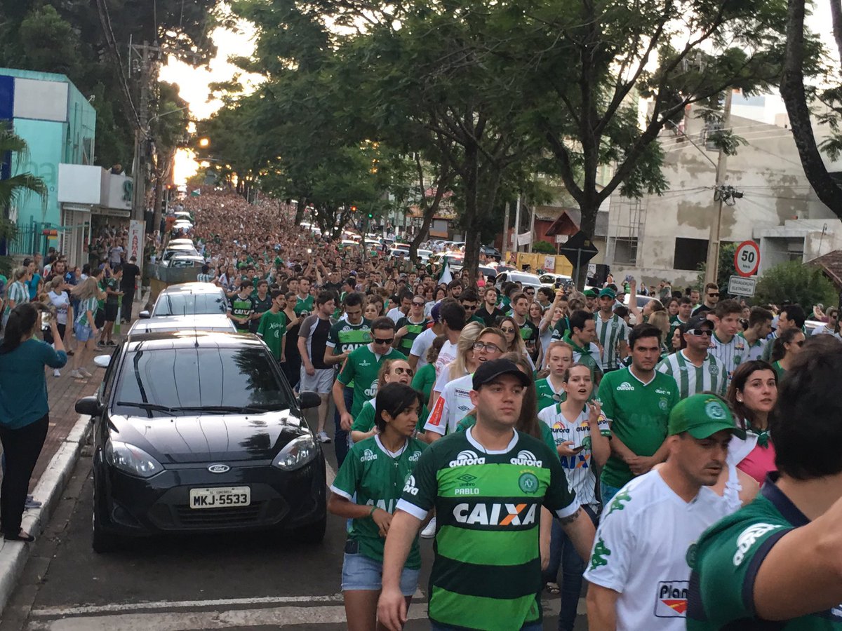 ConexaoDRT's tweet photo. Chapecó e Arena Condá. #HelpChapePL https://t.co/sFAOi8PlvE