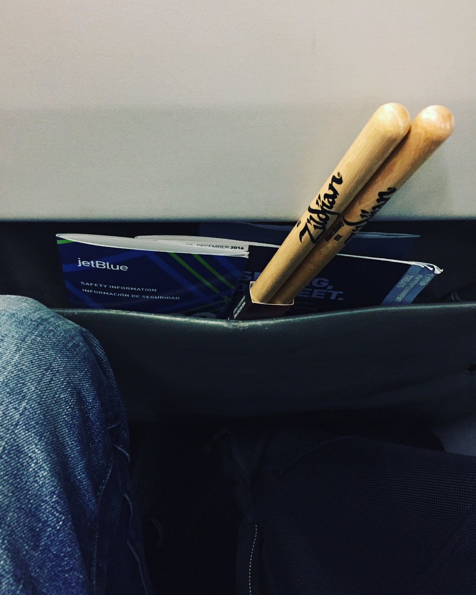 Inflight vibes 😎 ✈️#DrumEverywhere #rudiments #practice <a href="/JetBlue/">JetBlue</a>