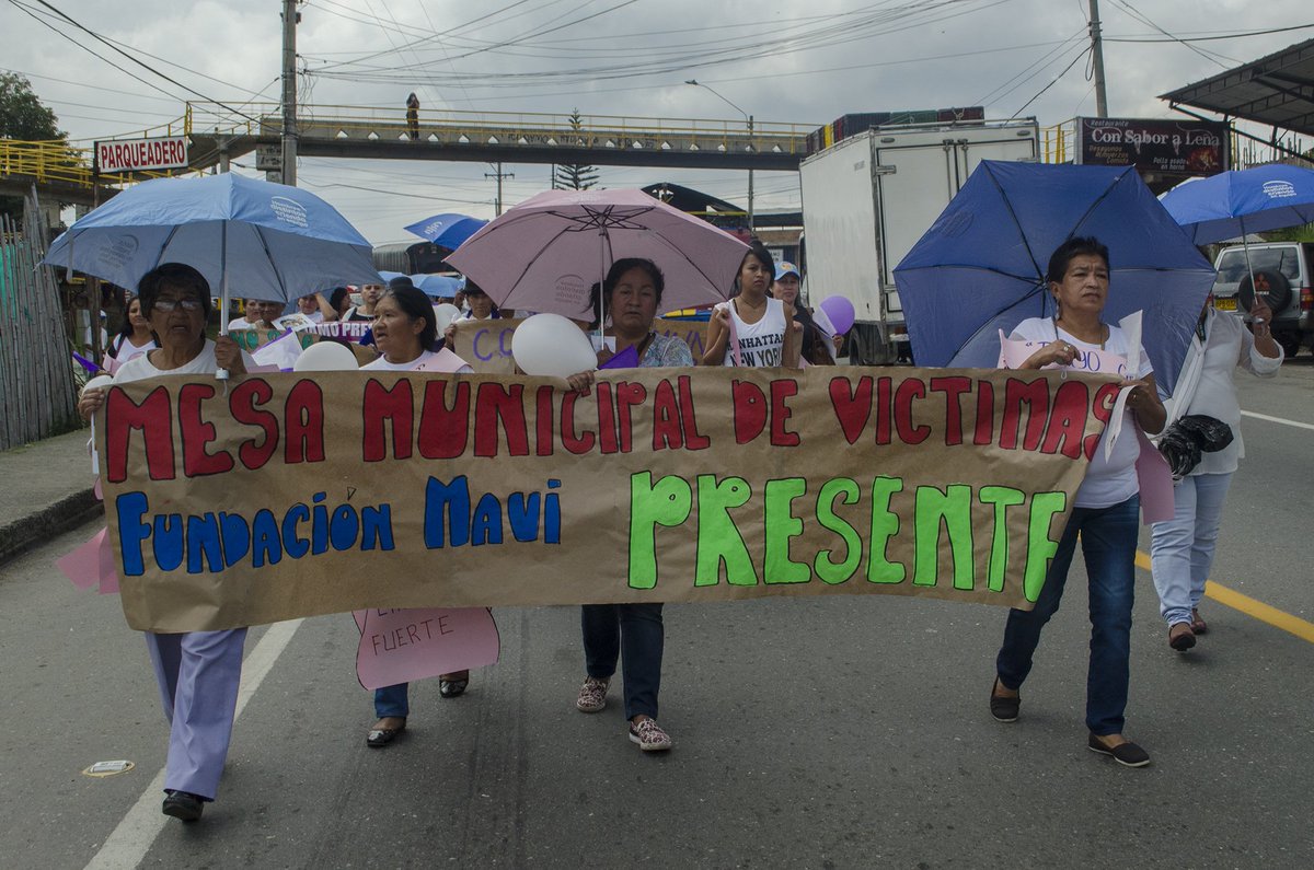 ReevolucionG's tweet photo. En Piendamó se realizó la movilización social: Hombres distintos, criando en equipo, el 25N Día de No  Violencias contra las Mujeres. https://t.co/Ew7V93XQcG