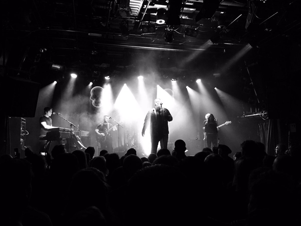 anico69's tweet photo. @RagNBoneManUK wow thanx man for an incredible evening! https://t.co/du7Ulc3oxt
