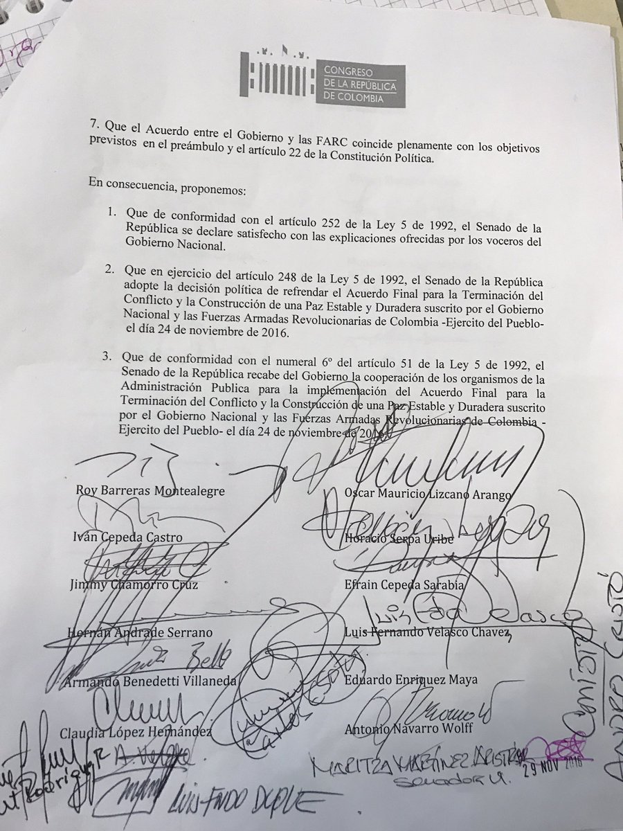 ClaudiaLopez's tweet photo. Esta es la proposición más importante que he firmado y votado! Con 75 votos #Refrendado #NuevoAcuerdoDePaz La vida que me quede para la Paz! https://t.co/jWv9W05uq3