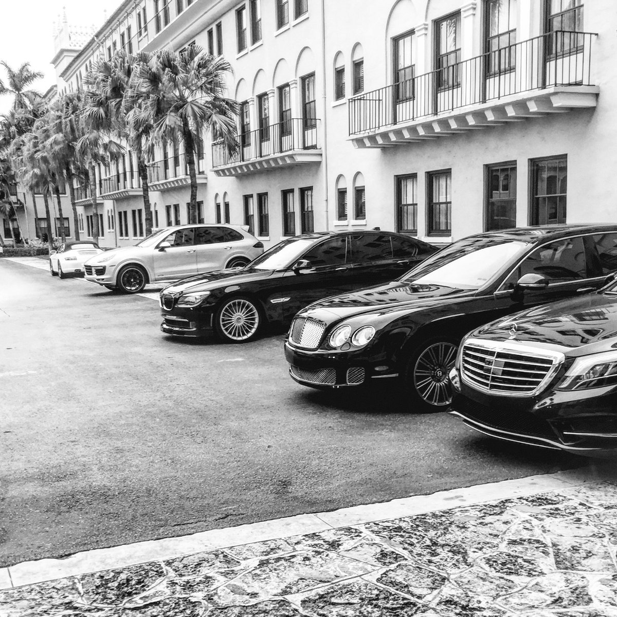Force1Marketing's tweet photo. Pulling up to the office like .... https://t.co/Rw2UeveVRX