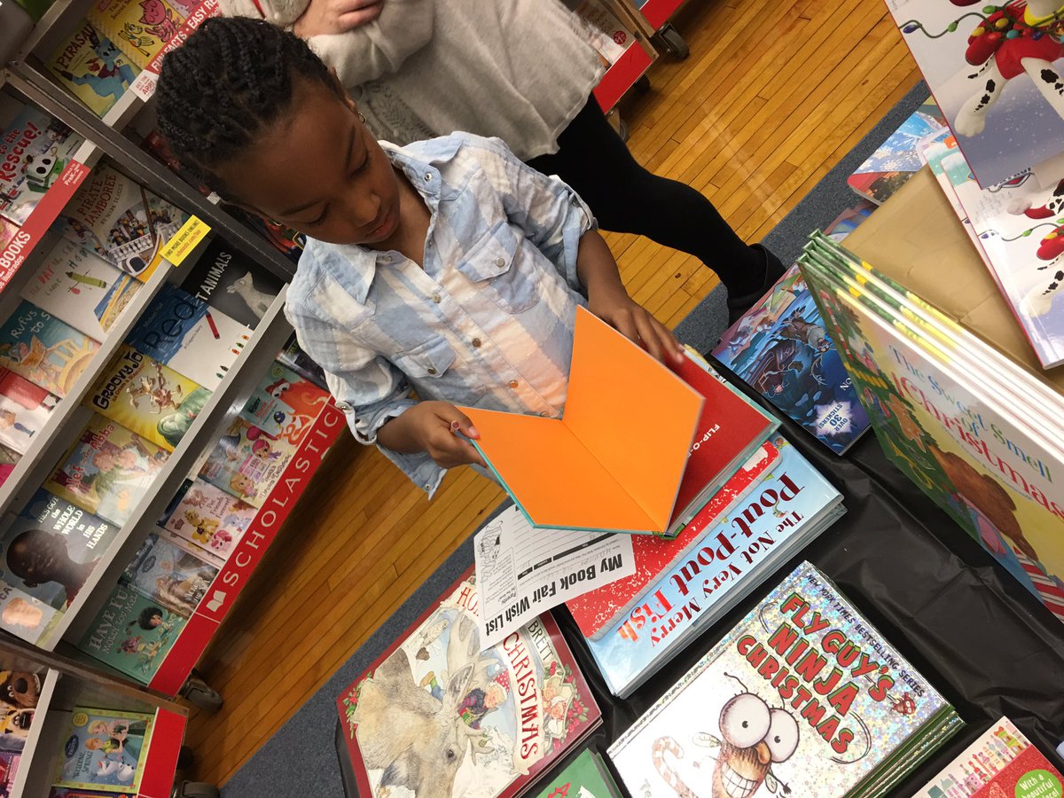 Lewis3Fernway's tweet photo. Book Family Night is this Wednesday from 5:30 to 8:00. https://t.co/c10LiFUInv