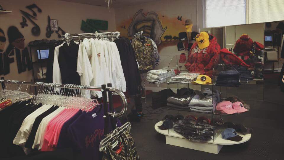 SafePlays_'s tweet photo. Come Shop !
5736 N. Tryon st Charlotte NC
@ 448 Blvd ! https://t.co/vxi7LWFfQG