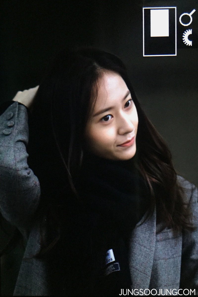 krys_pics's tweet photo. Her chubby face,❤️😘 
#Krystal https://t.co/HE1C0nYIXi