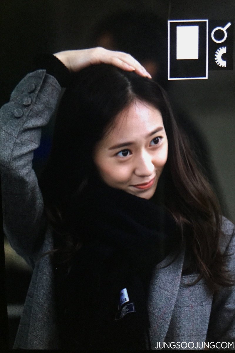 krys_pics's tweet photo. Her chubby face,❤️😘 
#Krystal https://t.co/HE1C0nYIXi
