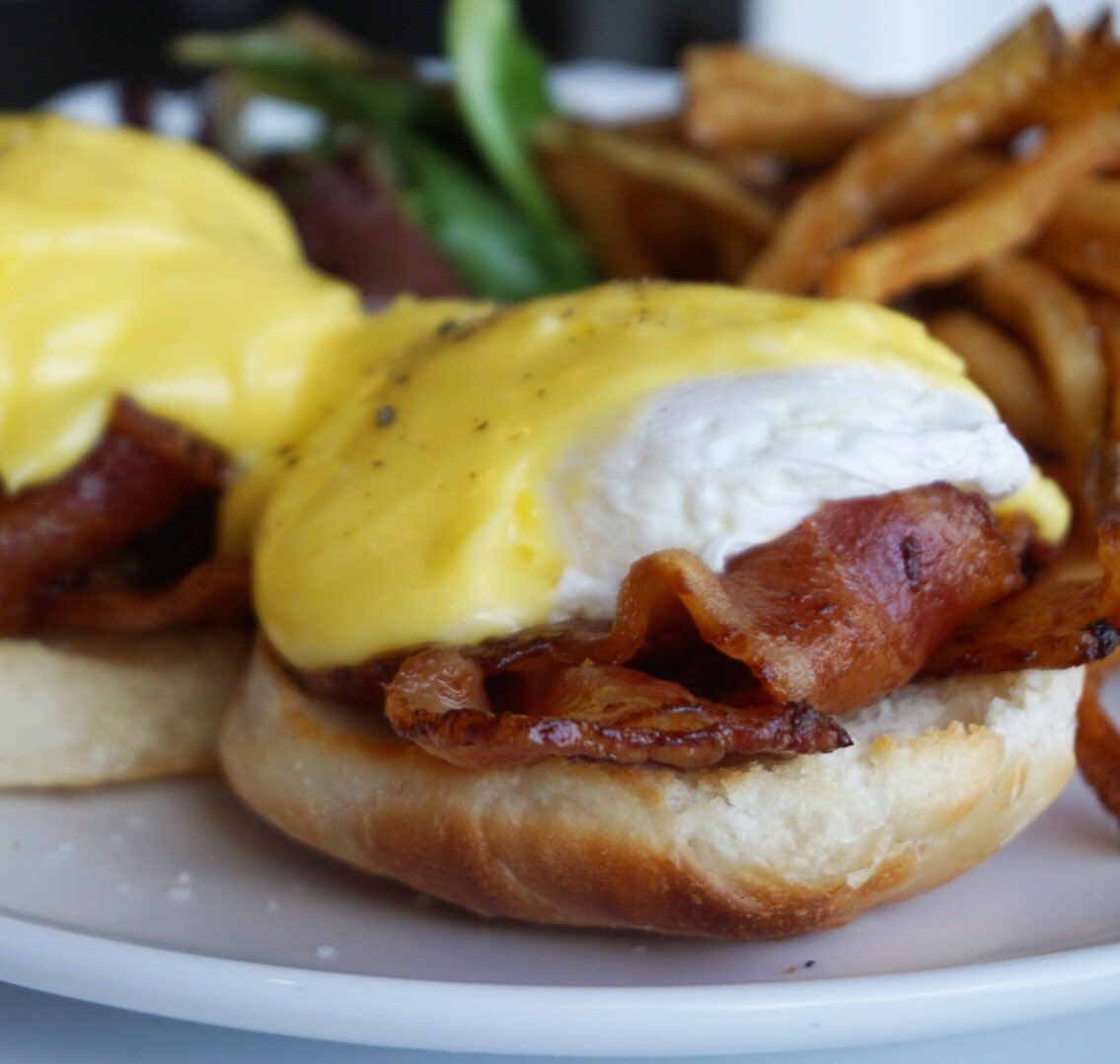 SavingThyme's tweet photo. Breakfast with Benny 🍳 
_________________

#savingthyme #catering #Patisserie  #BurlON 

@dailyfoodfeed @discoverontario @foodnetworkca https://t.co/ez7KnKp1bL