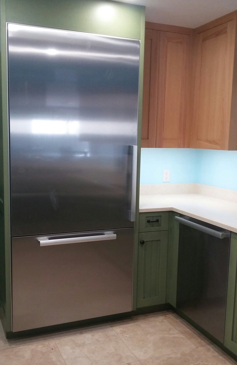 JMWolfGC's tweet image. @MieleUSA delivers the #Cherry on top #Refrige #Dishwasher Bright Woodworks #CustomCabinets #Gourmet #Kitchen #KitchenDesign #StPeteLiving