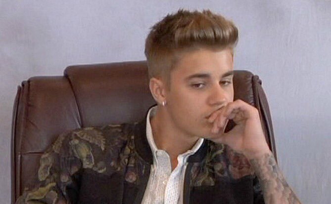 daddybizzlebieb's tweet photo. When Justin Isn't In The Let Me Love You Music Video 🤔😂 #JustinBieber #Beliebers https://t.co/Ggmnej6TCC