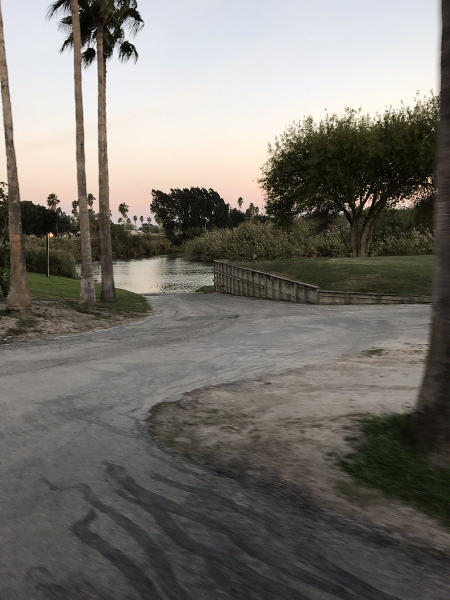_ringmav's tweet photo. #wheresdixie The Rio Grande,US-Mexico border, where Dixie will need to swim through after all her legal troubles catch up! https://t.co/8i4foYtcZe