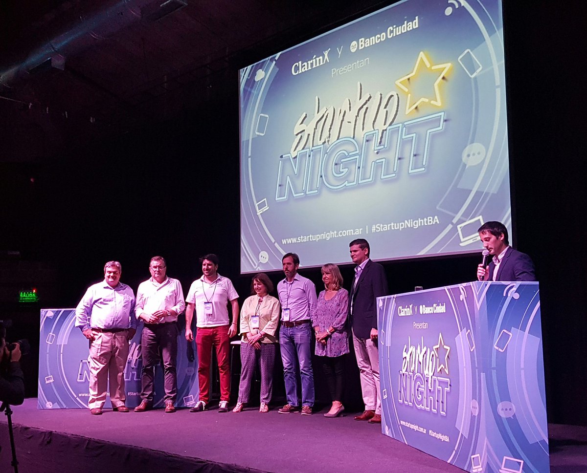 MiamiAdSchoolBA's tweet photo. Nuestro #profe @AdrianBono, participando como moderador del #StartUpNightBA esta noche. (Foto: @IBMArgentina) https://t.co/zHD8nPvnw1