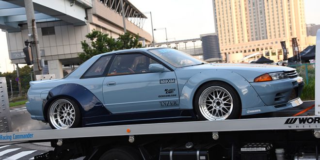 JAPspirit's tweet photo. #WorksFender #Stancenation 2016 Nissan skyline #R32 works fender light blue body at odaiba https://t.co/86x9t9LiWK https://t.co/rzwuwvYK8P
