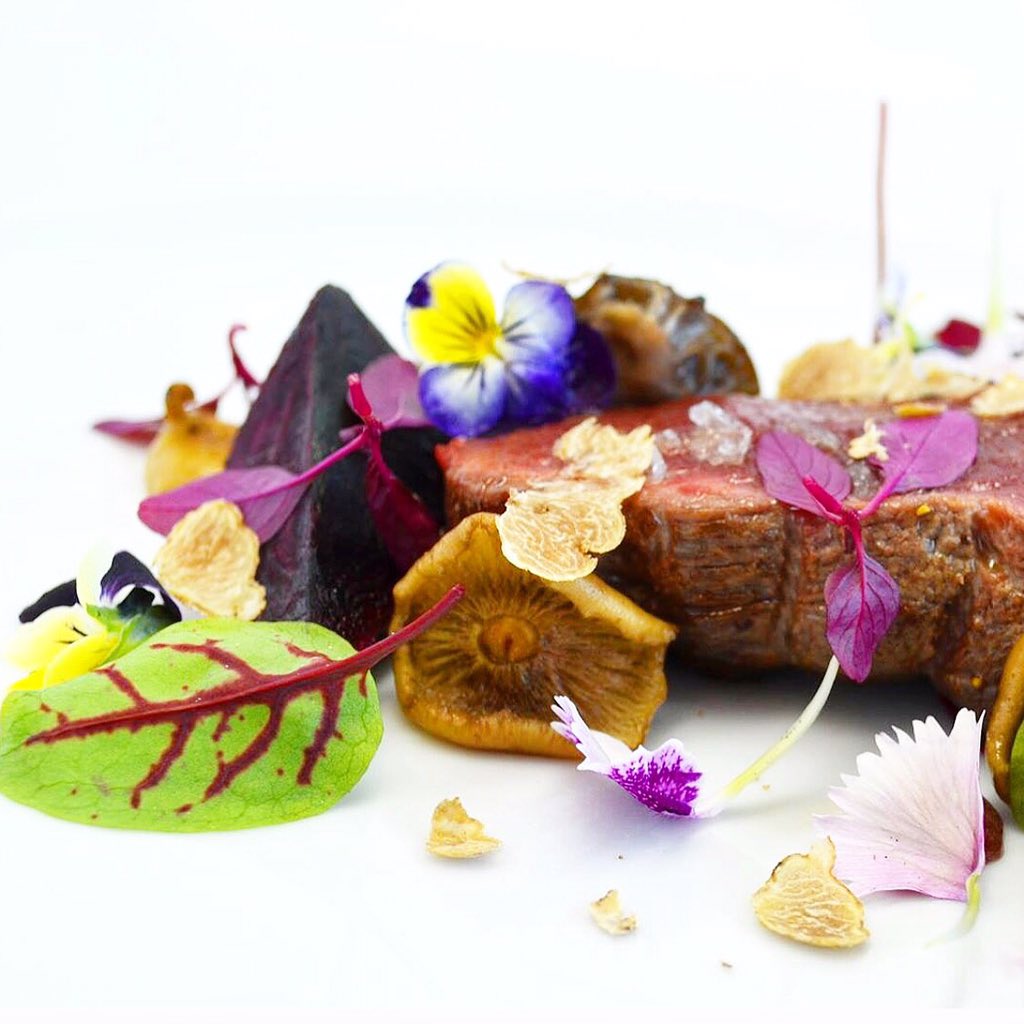 Club_Industrial's tweet photo. Ven y disfruta de una deliciosa comida esta semana en el #FestivalGastronomico con el #Chef Raphael Rego 🍴 #ClubIndustrial https://t.co/8R0WHGMW4k