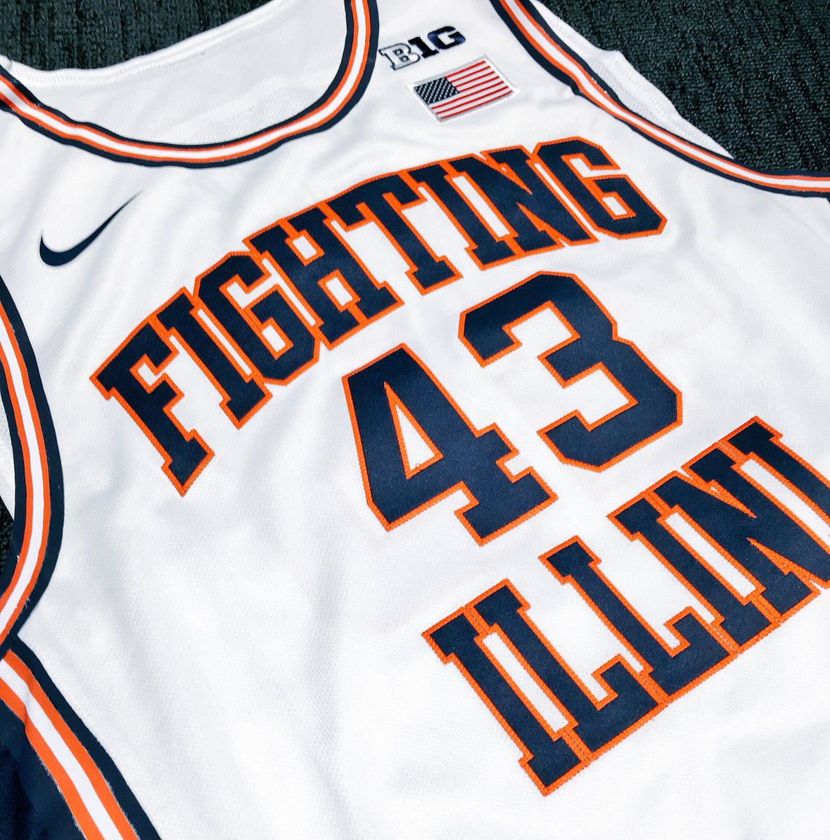 fighting illini throwback basketball jersey