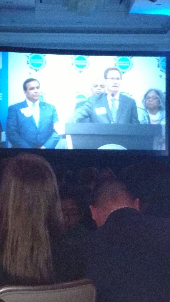 LillianMLowery1's tweet photo. @juniorachievement Columbus @alexfischerrocks #businessleaderawardee https://t.co/HNwB94Te6W
