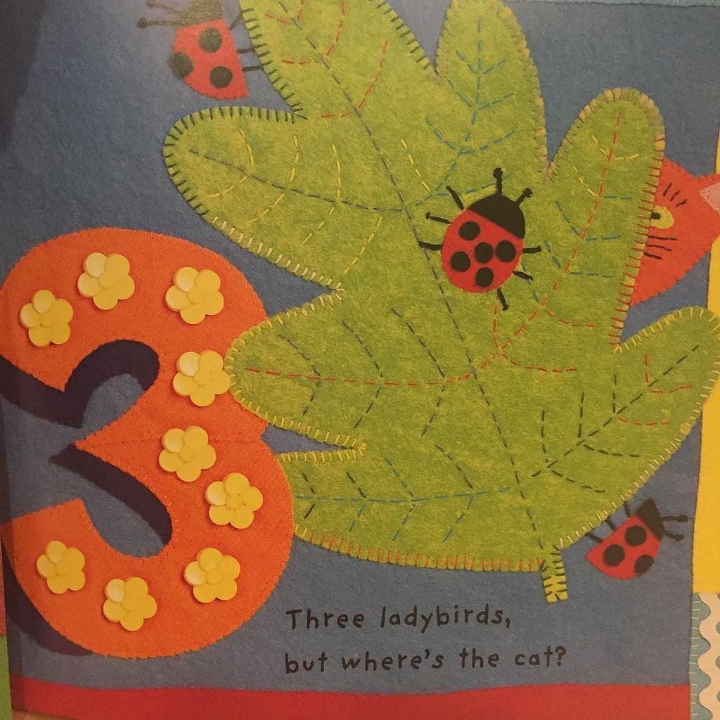 JennyGPerry's tweet image. Way to mess with my little reader over here.  #ihatehomework #ilikefamilytime ift.tt/2fOFOR3