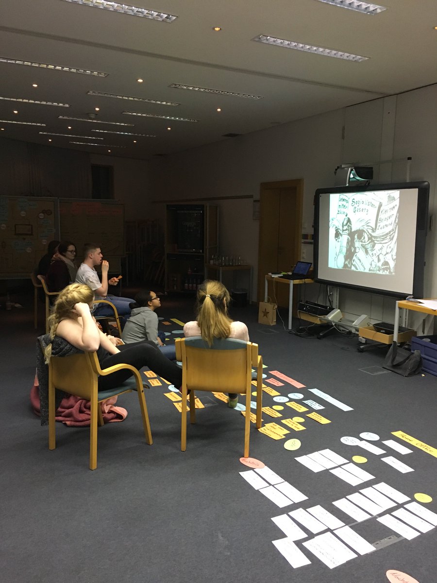 Nachtschicht und um halb 3 noch politische Bildung. Wie sah Arbeit in der Vergangenheit aus? #100jahregewerkschaft #TNFprojekt