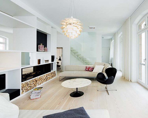 HomeInvisible tweet picture