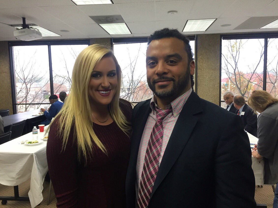 rubachtaylortv's tweet photo. Photo taken earlier with Adam Foss. A real privilege to meet him and listen to his inspiring story! Story at 10! @KLAXTV  #ProsecutorImpact https://t.co/yyRFCQNEs4