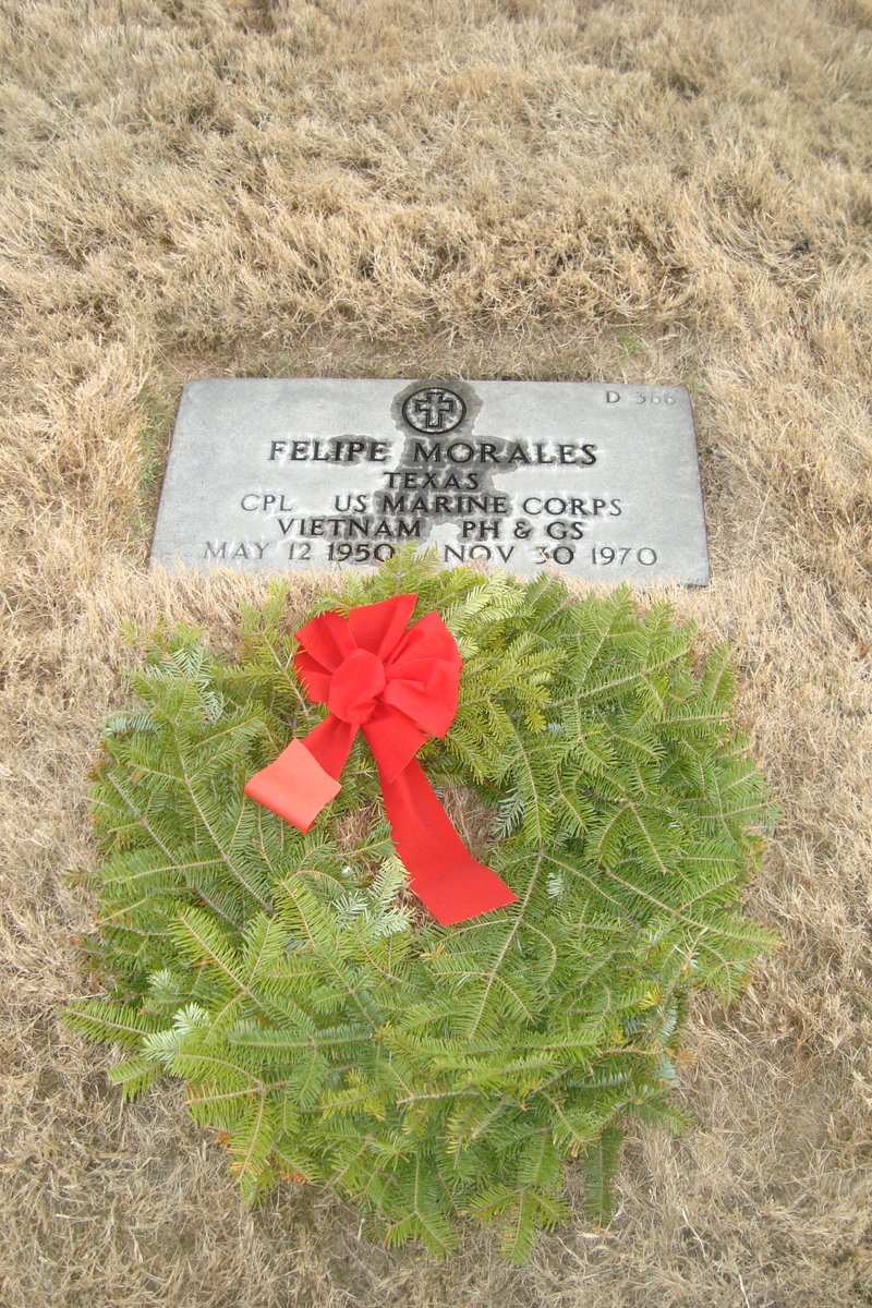 stevewightman1's tweet photo. Honoring #USMC Cpl Felipe Morales, died 11/30/1970 in South Vietnam. Honor him so he is not forgotten. https://t.co/tg4GlQdKlm