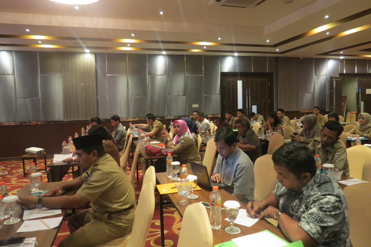 dplh_provsulsel's tweet photo. Bimbingan Teknis Sistem Informasi Data Indeks Kerentanan Perubahan Iklim Tahun 2016 #blhd #sulsel #sidik #bimtek https://t.co/IEbUNyDLlF