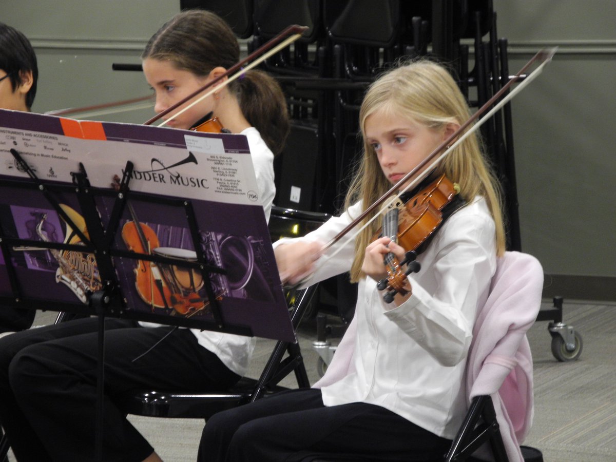 CIYSymphony's tweet photo. #givingtuesday You can make a difference by choosing music today!  https://t.co/hcGpMWquR2 https://t.co/XlgIYc6Hb3