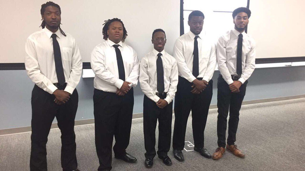 intern_tenth16's tweet photo. Thank you to everyone who came out to our Program tonight. #SHSH https://t.co/gvVL7wFJp2