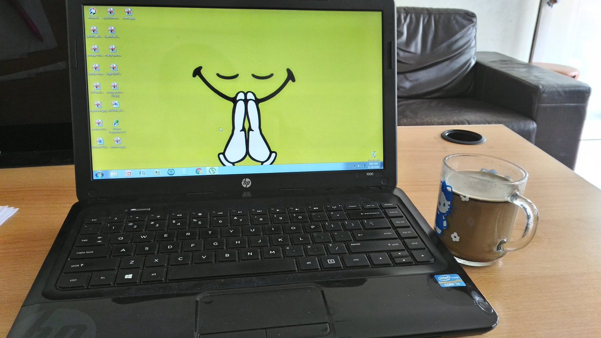 Semangat pagi 
Ditemani dengan segelas kopi