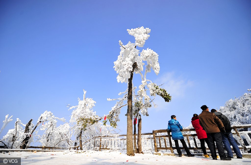 ThisIsHunan's tweet image. Will you still love #Zhangjiajie when some popular tourist spots are closed due to bad winter weather ?