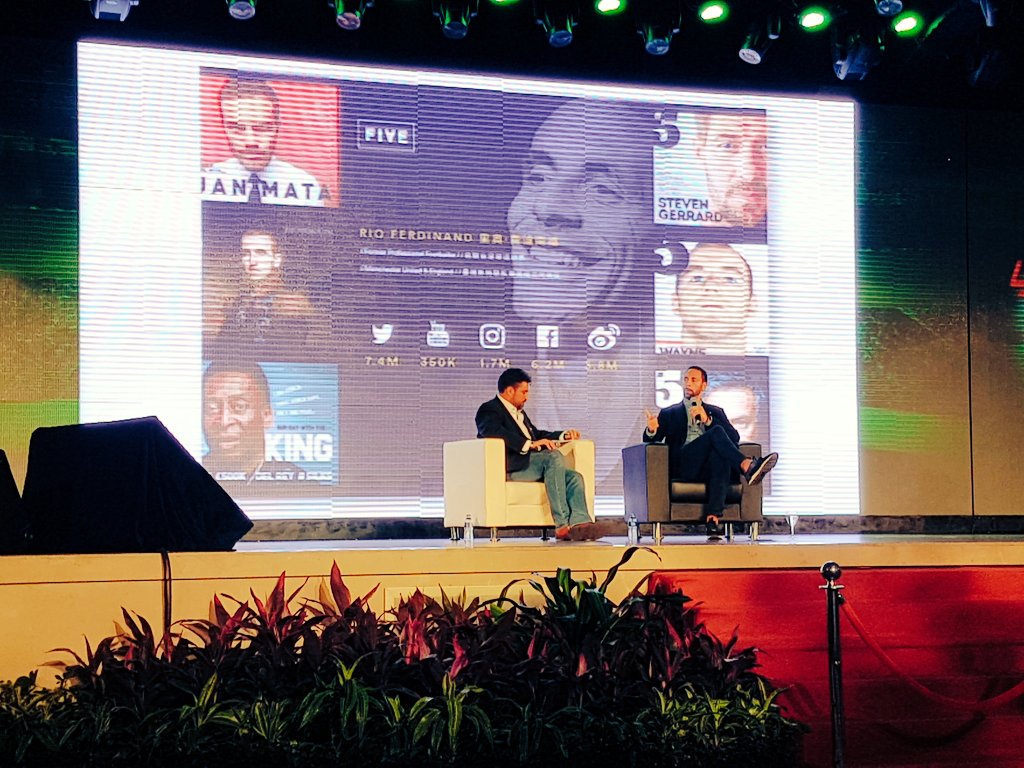 ChineseLens's tweet photo. .@rioferdy5 discussing his interest in China @LeSports_ at @missionhillscn : grassroots football, education, content, learning 🇨🇳
#LSC2016 https://t.co/HPr9hXUmpT