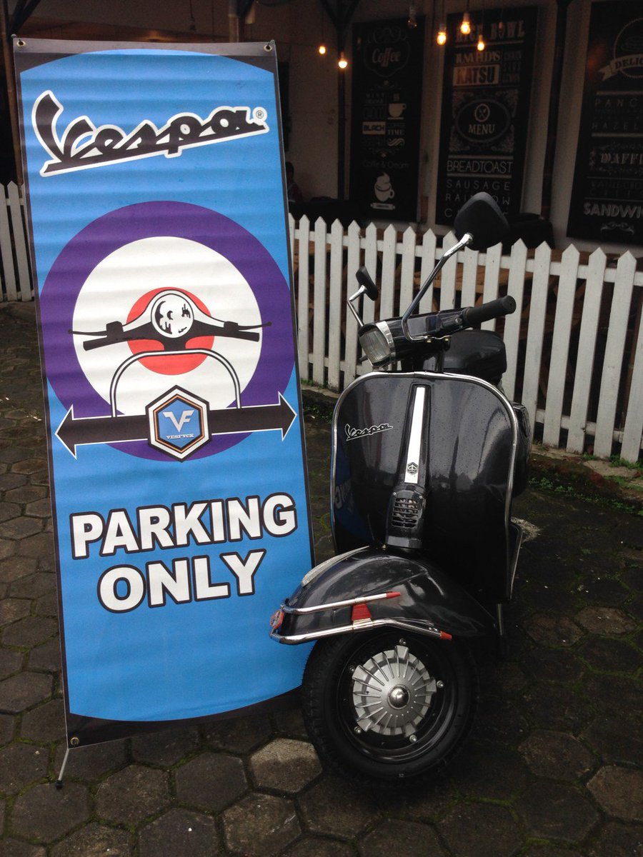 Acil a.k.a Vespa PTS 90 Special 1977 chaidirnasution.wordpress.com/2016/11/30/aci…