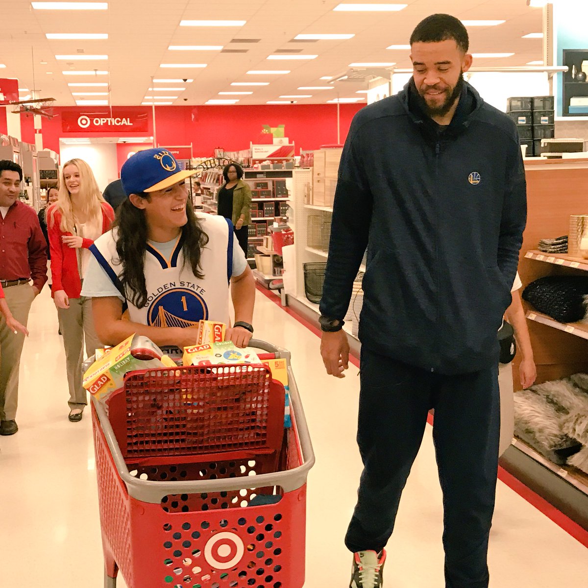 warriors's tweet photo. .@JaValeMcGee34 surprised five #GladToGive Heroes with a @Target shopping spree as part of the #SeasonOfGiving 🎁 https://t.co/RYfqkUBu33