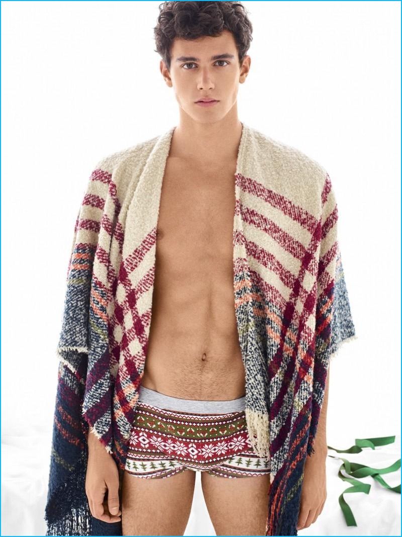 thefashionisto's tweet photo. #XavierSerrano & #VictorNdigwe Ring in the Holidays with #UndercolorsofBenetton https://t.co/2JwDd6dbVR https://t.co/oa1VwkwrNb