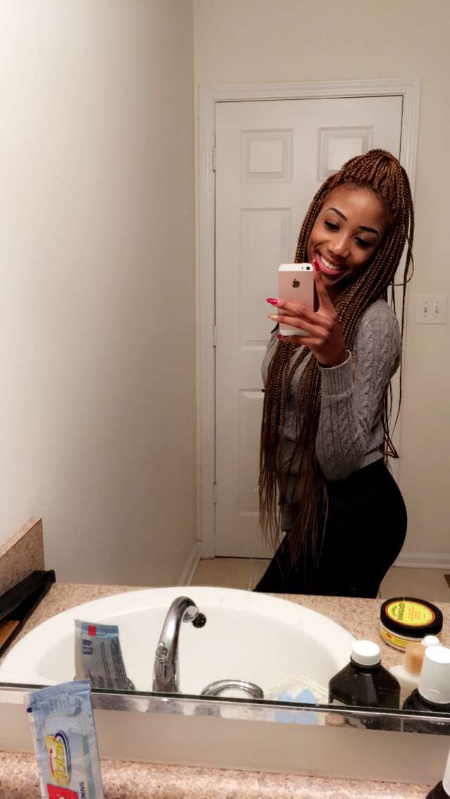 hellisyoudoin's tweet photo. #skinnyasshellchallenge ππ https://t.co/Y3nqjtKPSY