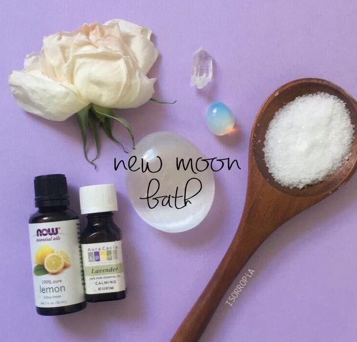 earthyneon's tweet photo. Detoxifying salt, relaxing lavender, fresh lime,roses & #alotoflove
New moon new beginning, is on your hands make t special.
#ISORROPiA moon https://t.co/Lz2lRt0aor