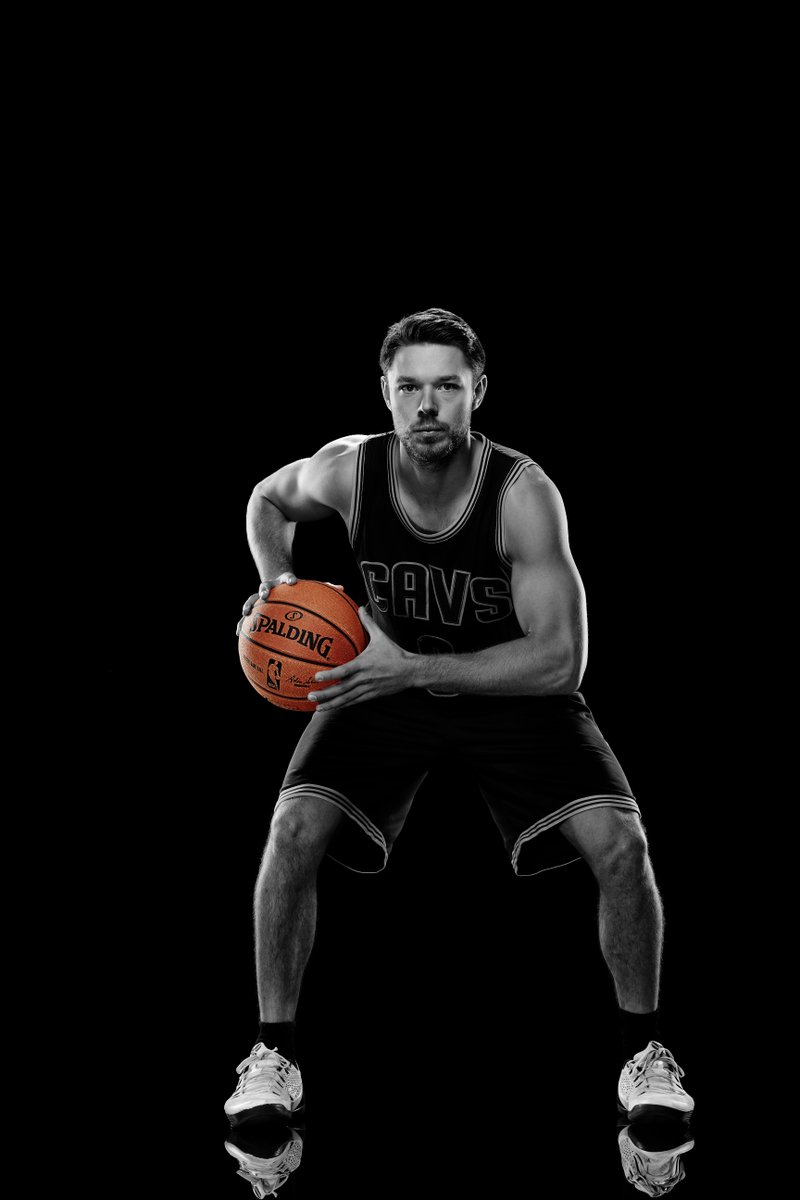 INTERSPORTmda's tweet photo. Aussie Sporting Heroes are made in the backyard. Huge range of Spalding Basketball Systems ready to go for Christmas #INTERSPORTxmas https://t.co/h2CBtQbDH3