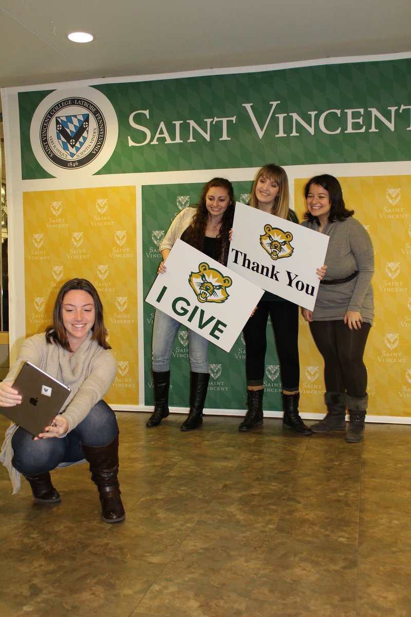 SVC_Alumni's tweet photo. WE DID IT!100 donors=$1,000 for #SVCGivingTuesday. Thx to all💚💛Next challenge,50 donors=$500 for #SVCGivingTuesday runs til 12PM for EST/PST https://t.co/Q8kE4u7gUy