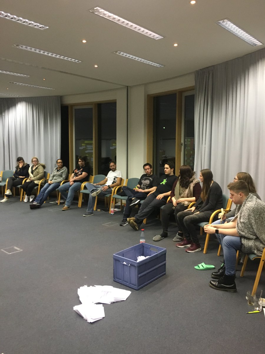 Langsam aber sicher macht sich die Schichtarbeit bemerkbar. Trotzdem eine Menge produzierter Flieger. #TNFprojekt