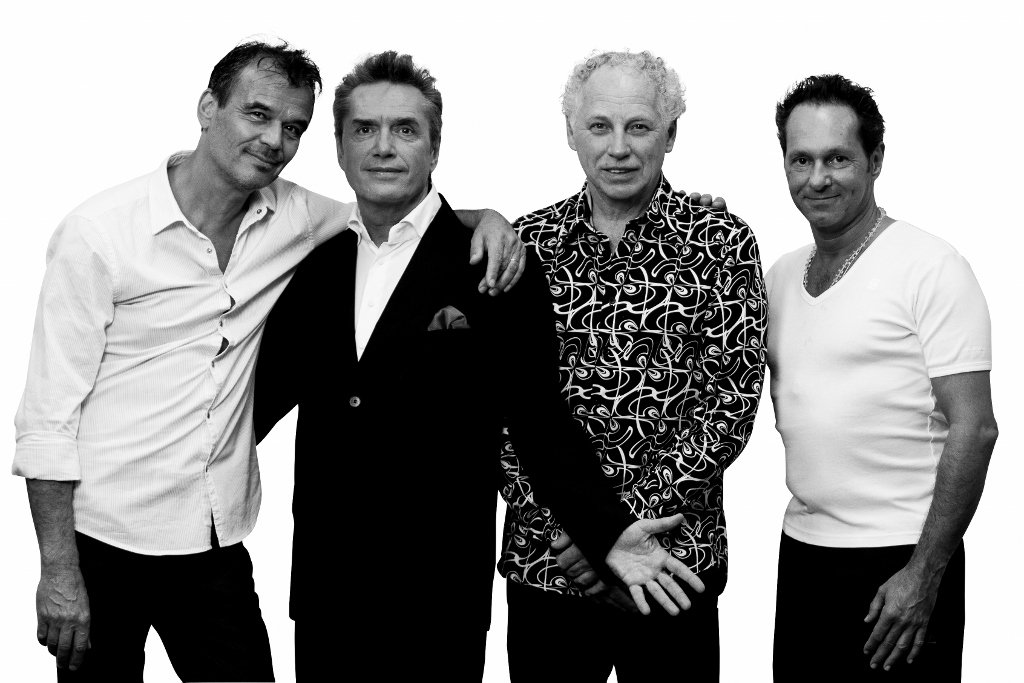 Paaspop strikt Nederpoplegende Doe Maar (samen met Kensington en Anouk afsluiter) bit.ly/2gjdmr7