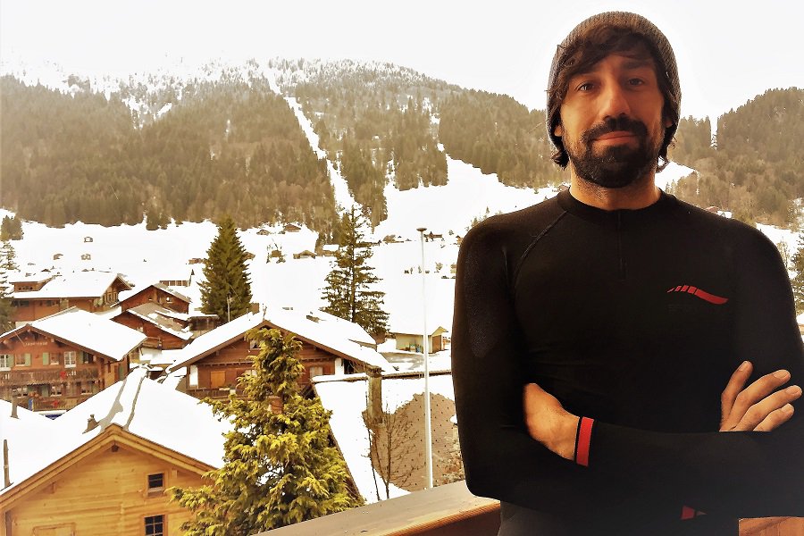lugaresdenieve's tweet photo. Fidel Alonso: un Pro de Snowboard en plena forma tras 20 años de carrera deportiva https://t.co/0tsPM0WWPr https://t.co/XbrJUpgQfT