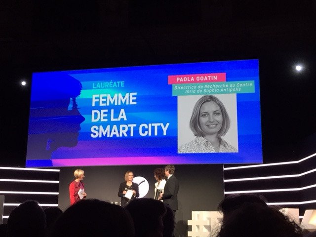 inria_sophia's tweet photo. Félicitations à Paola Goatin Femme en or Smart City 2016 #FEO2016 spécialiste de la modélisation du trafic routier & des mouvements de foule https://t.co/dsj4gvhcZP