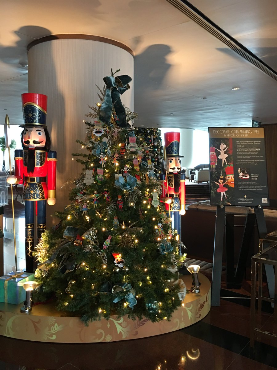 Plan a Christmas trip to HK and celebrate in our hotel! Explore more:  goo.gl/57J8HS #MerryInterConHK #Christmas #Festives