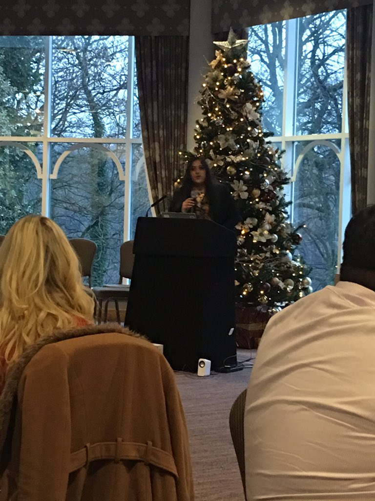 clairegrimes111's tweet photo. @U3BetterMan kulli starting our assistant manager retreat with a great business update #u3 #u3asm2016 https://t.co/yERotUw1jW