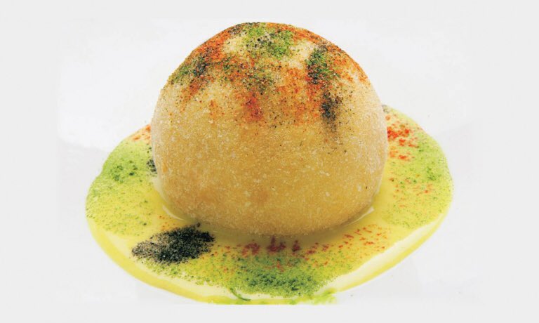 identitagolose's tweet photo. Estro Marziale. Tra mozzarelle thai e pizze al contrario, la creatività della cuoca casertana è in grande spolvero https://t.co/IHniPDPJno https://t.co/K19ZinDBWA