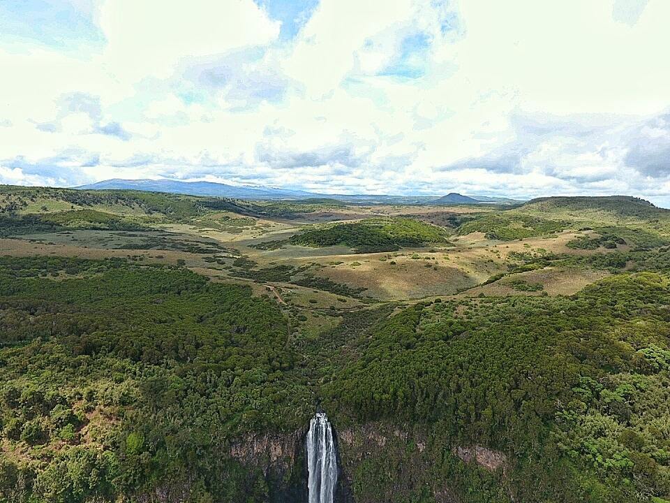Karuru Waterfalls, Aberdare National Park. 
#OnetouchLive #OnetouchLive_Aberdares