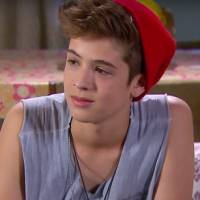 *Fico te olhando* @Oficial_ManuC1R