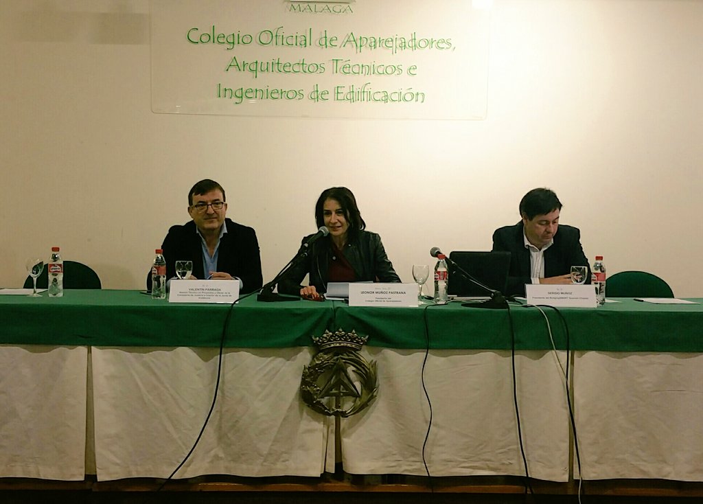 aparejadoresma's tweet photo. Comienza la jornada sobre situación actual de la implantación de #BIM en España, con numerosa asistencia de profesionales del sector https://t.co/LLfKE9Xnp1