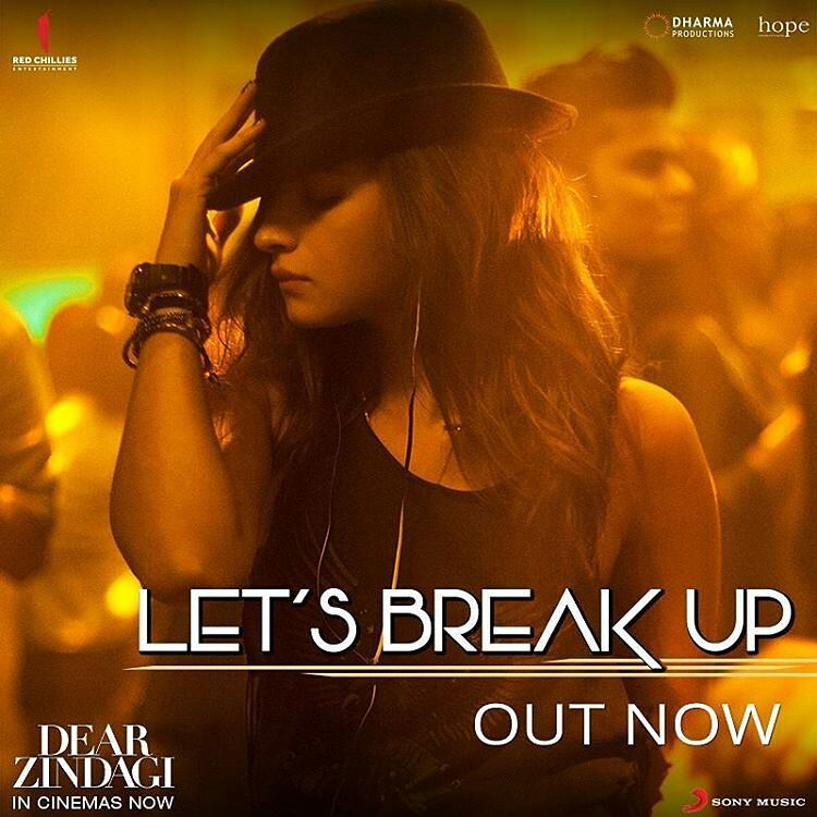 KamaalSheihk's tweet photo. Don't Cry !! 😥 Move On !! 🚶🏃
#LetsBreakUp #DearZindagi #DearZindagiSession https://t.co/7BGQ6bdScF